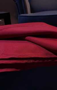 Червена коледна покривка от плътен качествен плат в различни размери