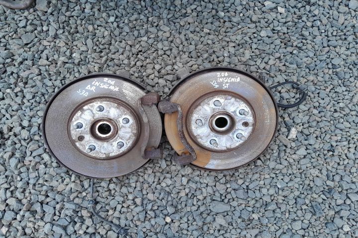 Fuzeta fata stanga Opel Insignia A [2008 - 2014] Sedan 4-usi 2.0 DTH