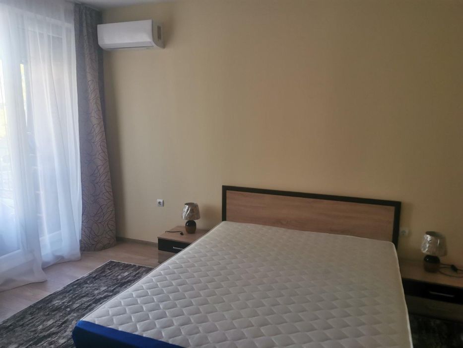 Дава се под наем Двустаен апартамент в Пловдив, Младежки Хълм - 60 кв.м за 500 € - Снимка #2