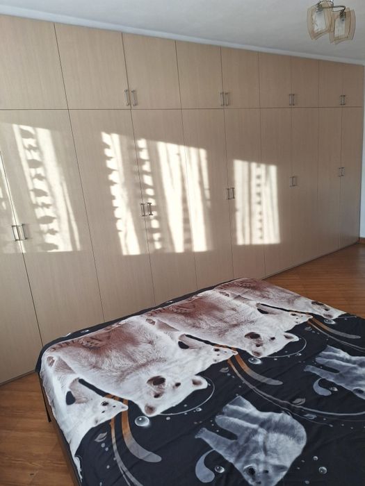 Vând apartament cu 2 camere Rovinari