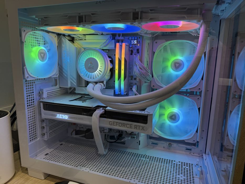 Мощный игровой пк (Intel Ultra 7/5080/32gb)