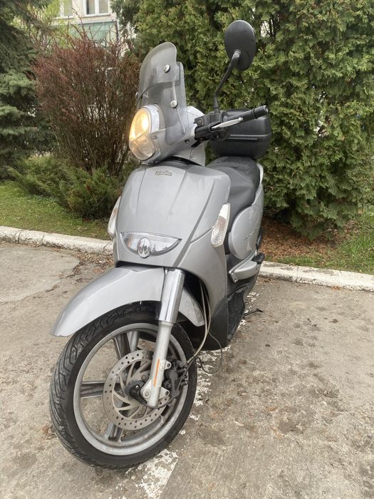 Vand scuter Aprilia Scarabeo 250