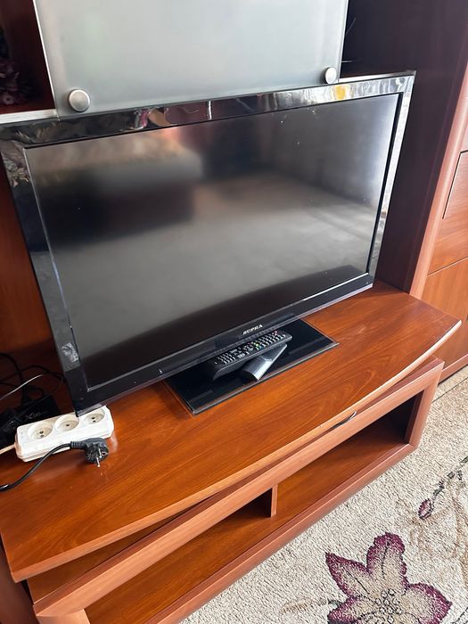 Телевизор Supra плоский экран 43 дюйма диагональ черный