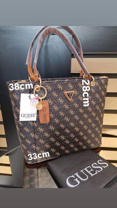 Geanta de dama 
Preț:255 lei