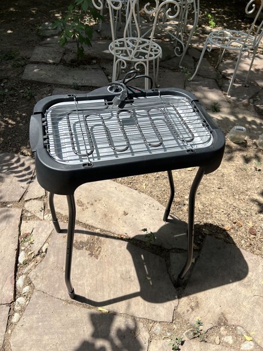 Электрический гриль-барбекю