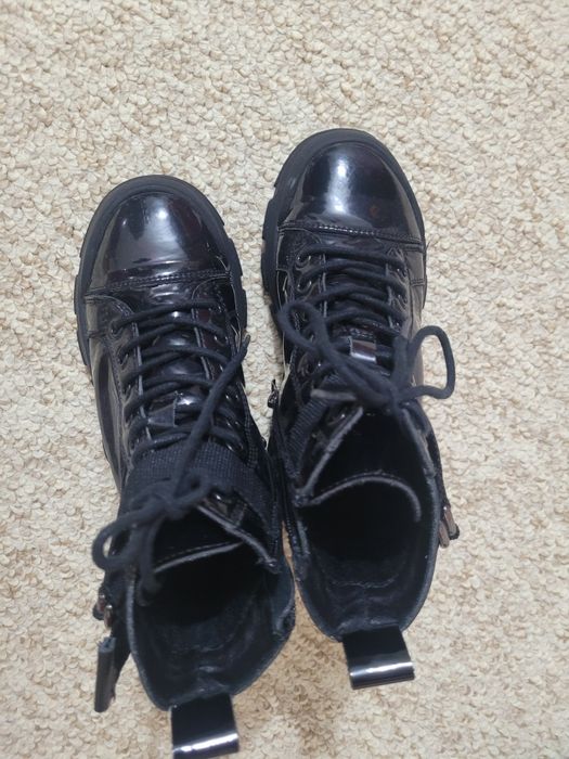 Ghete fete mar 31,interior 21 cm