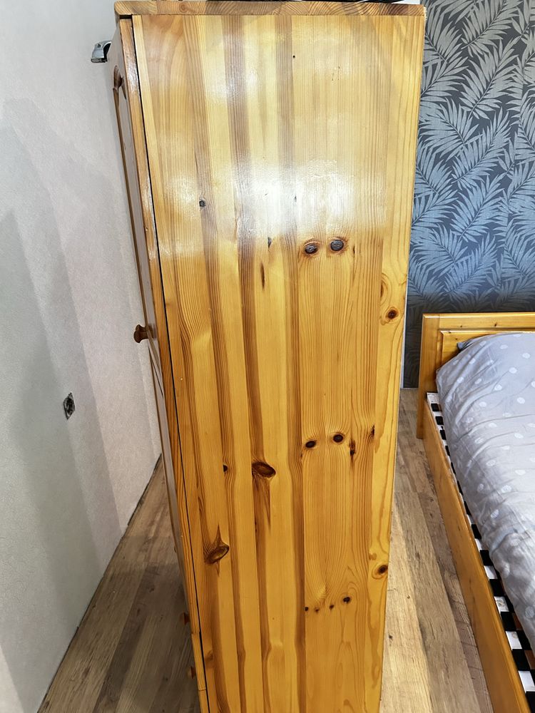 Спалня , Гардероб , Скрин и нощно шкафче
