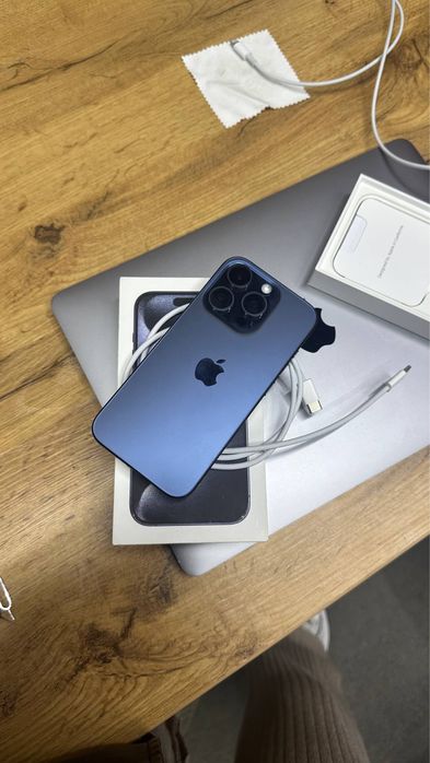 Iphone 15 pro продается