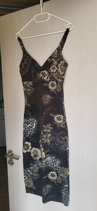 Красива дамска рокля