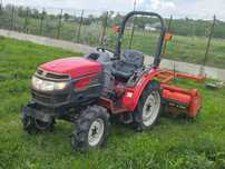 Tractor Tractoras Mitsubishi Kubota Yanmar 4x4 cu freza, 18 CP