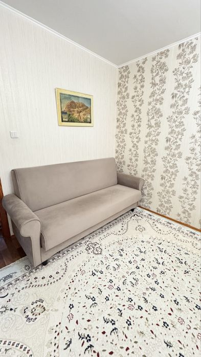 Продается диван в отличном состоянии