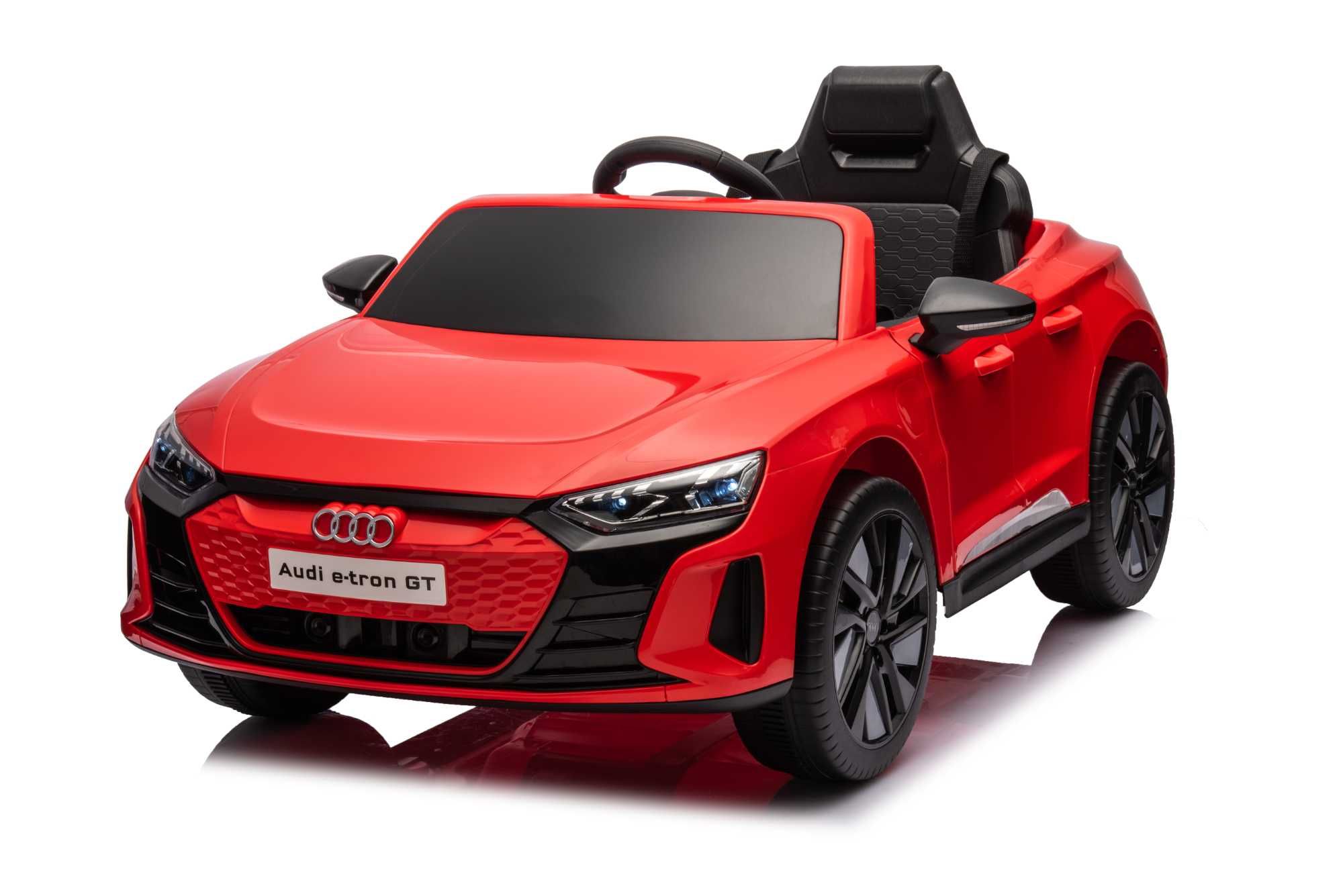 Masinuta electrica Audi E-tron GT cu echipare Premium si licenta