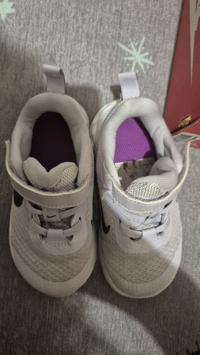 Adidasi Nike , marime 24 (14 cm)