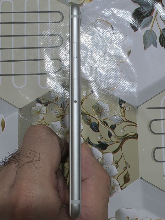 iPhone 8 64 Gb White