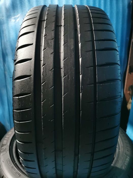 245 40 18 - 275 35 18 michelin 4 buc