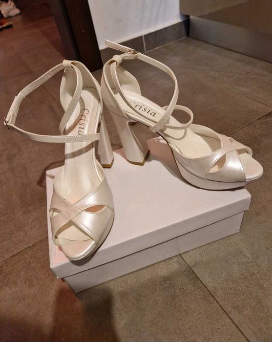 Sandale elegante mărimea 39