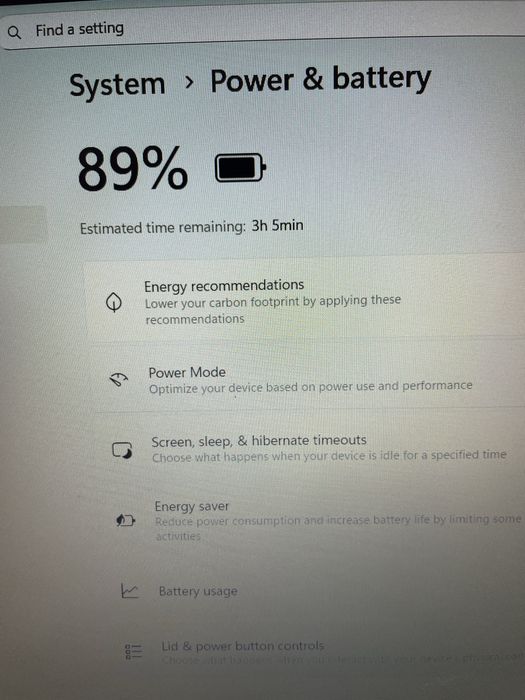 Asus Vivobook 15"7 Full HD , i3 , 8Gb DDR , 512 SSD