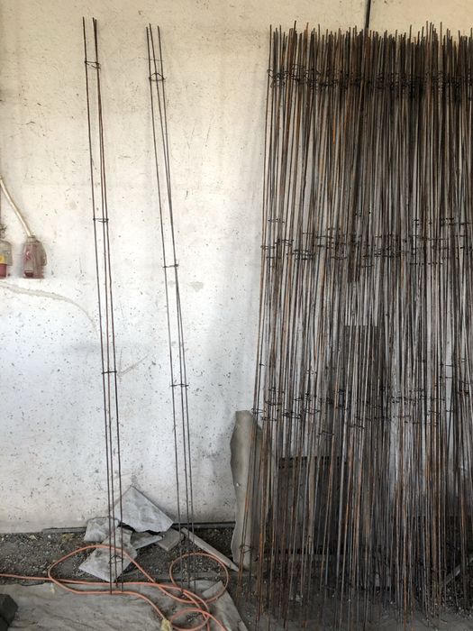 Stalpi beton 2m / 2,4m NOI