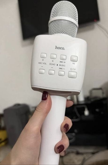 Беспроводной караоке-микрофон с колонкой