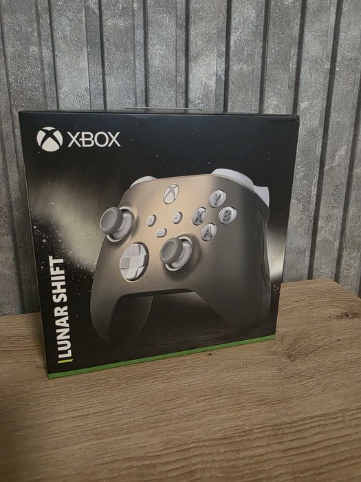 Джойстик за Xbox One Lunar Shift , оригинален контролер