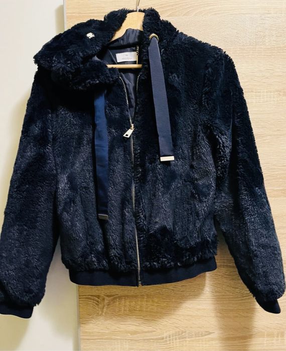 Пухен бомбър