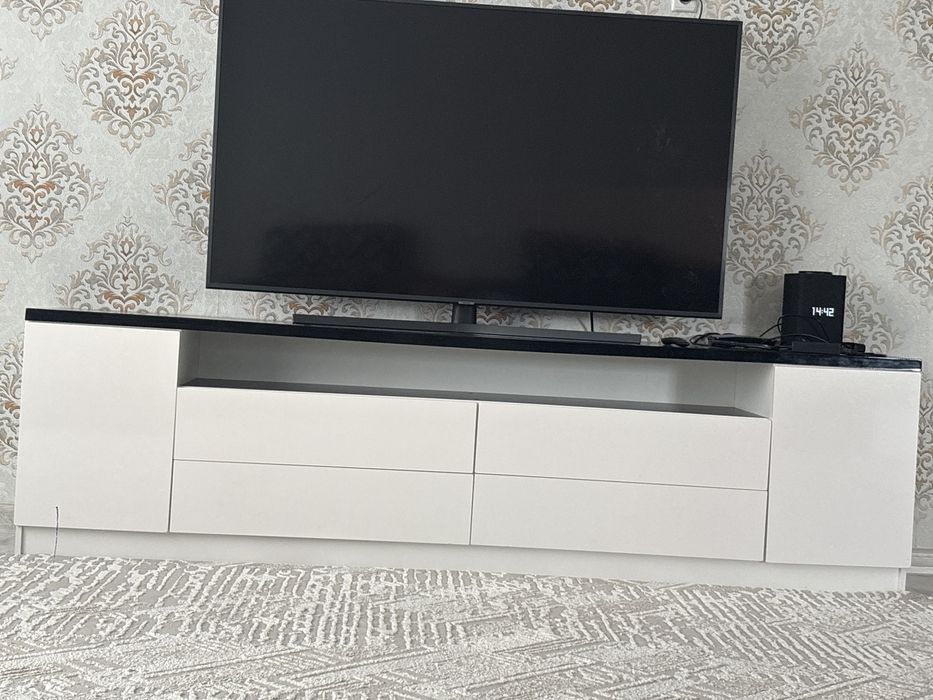 Продам тумбу под тв