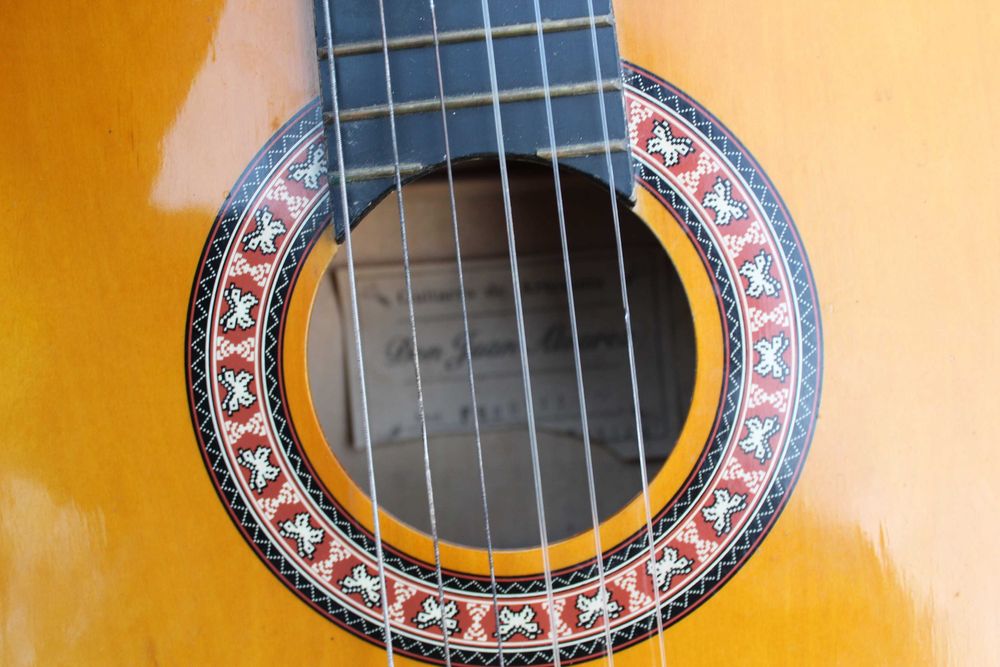 Испанска акустична китара