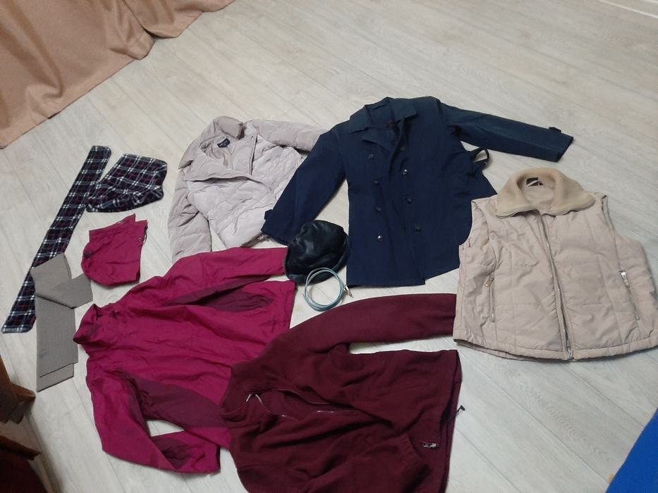 Фирменные Куртка пальто плащ жилет безрукавка сумка