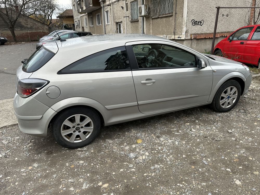 Opel Astra H GTC