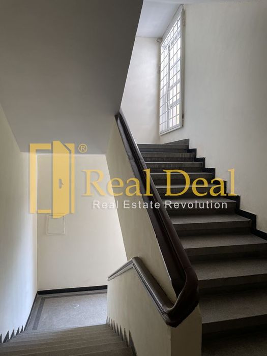 Дава се под наем Едностаен апартамент в София, Център - 40 кв.м за 385 € - Снимка #10