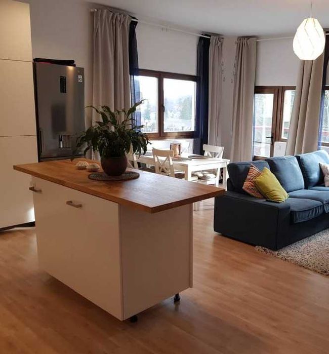 Дава се под наем Двустаен апартамент в Пловдив, Южен - 60 кв.м за 255 € - Снимка #1