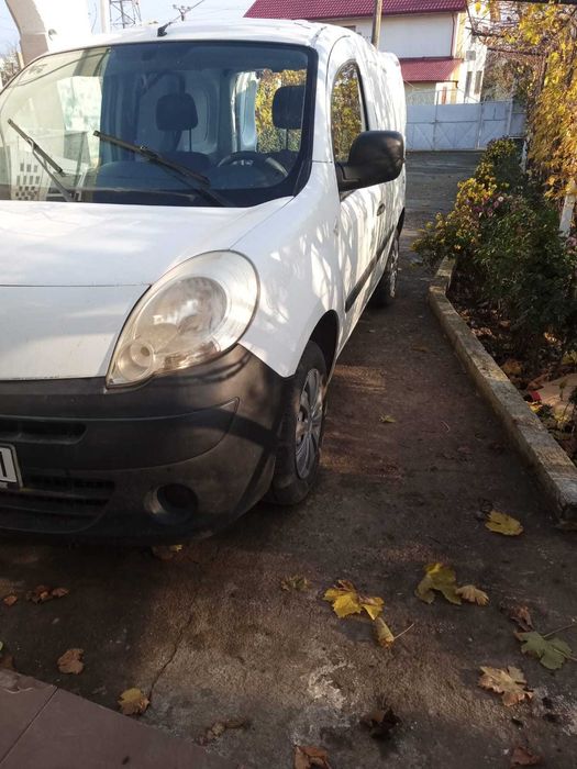 Vând Renault kangoo