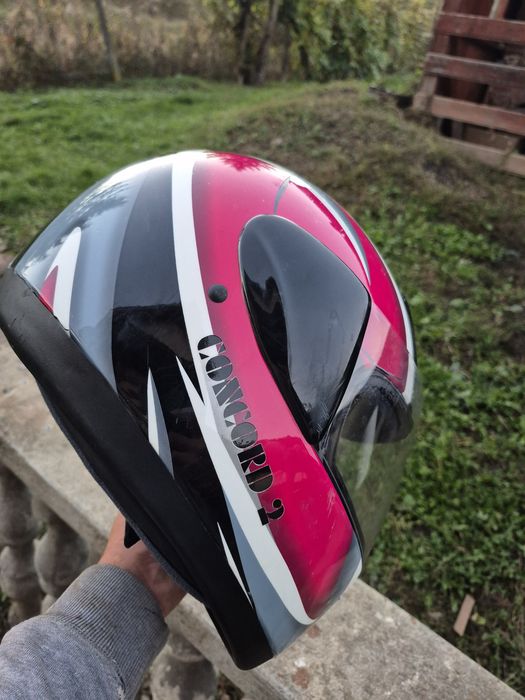 Vând cască moto, în stare bună