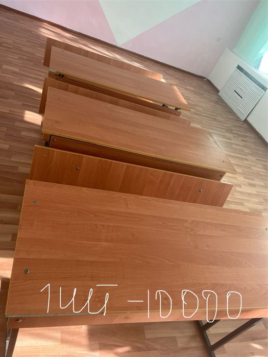 Парта, доска, стул