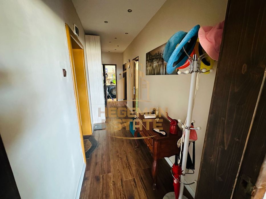 Продава се Четиристаен апартамент в Варна, Център - 100 кв.м за 2250 €/кв.м - Снимка #7