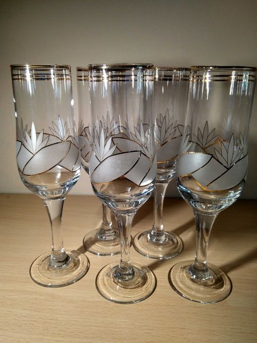 Новые фужеры на ножке . Период СССР .Чехословакия.