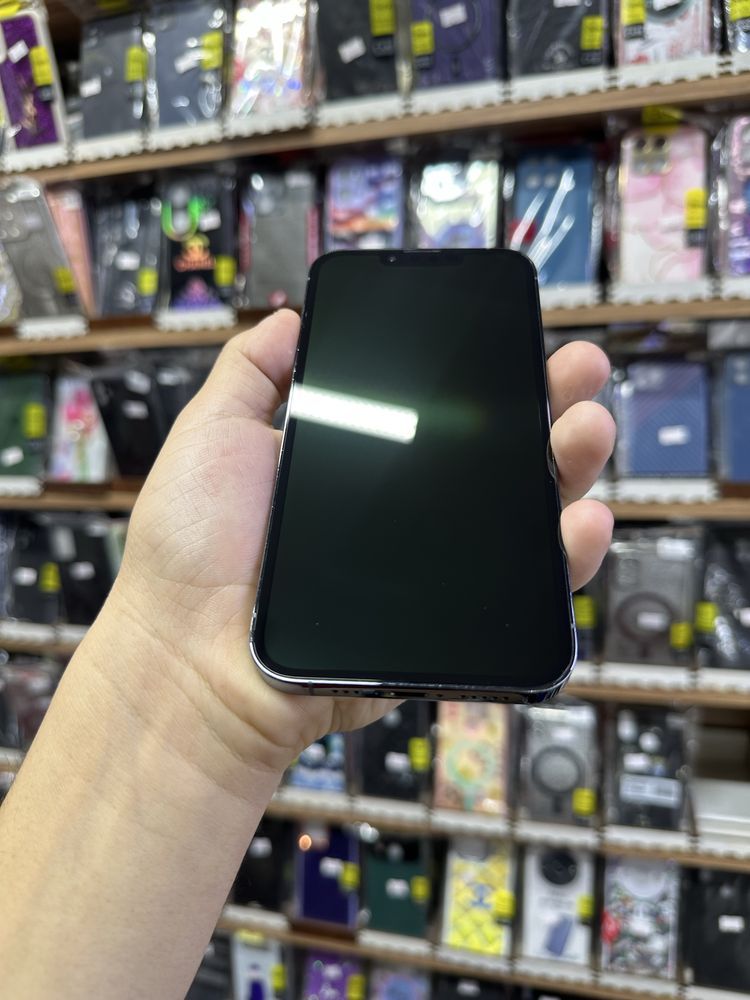 iPhone 13 pro 128gb 83% karobka bor aybi:ekranida kichkina tockasi bor