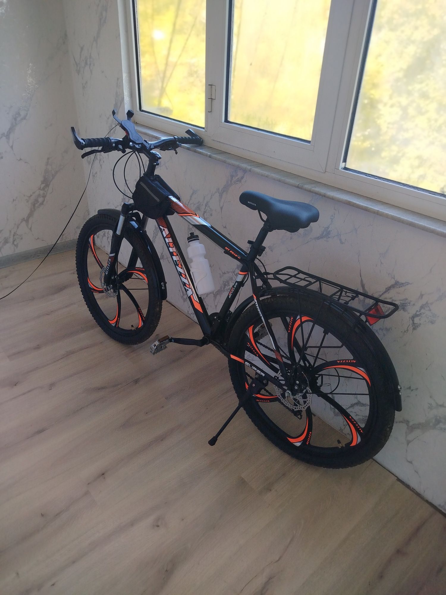Altezza Roseski Velosiped