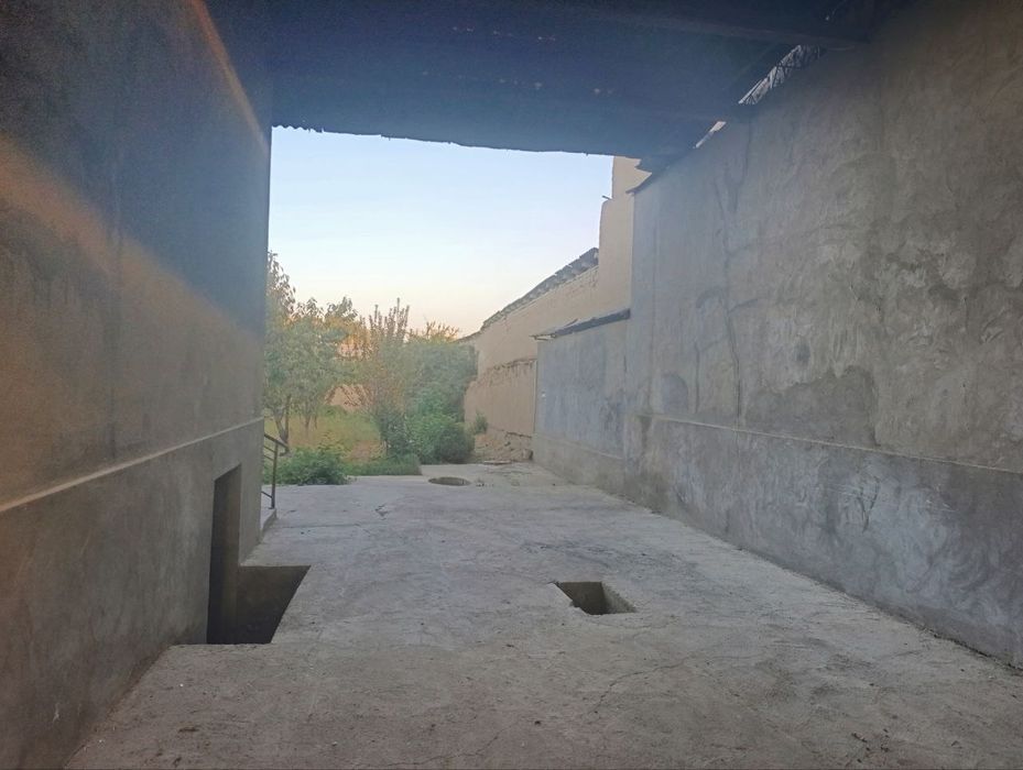 Xasanboyda kirganda Navoyi kalxozda yer Uchaska sotiladi 12 sotix