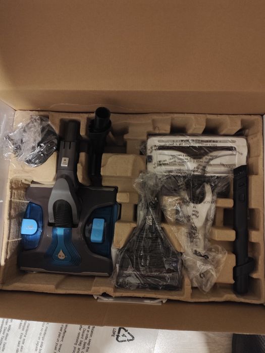 Aspirator vertical Rowenta Air Force 560 Aqua