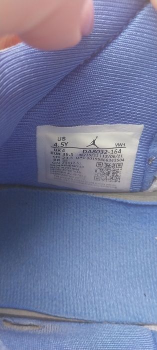 Vand adidasi Nike