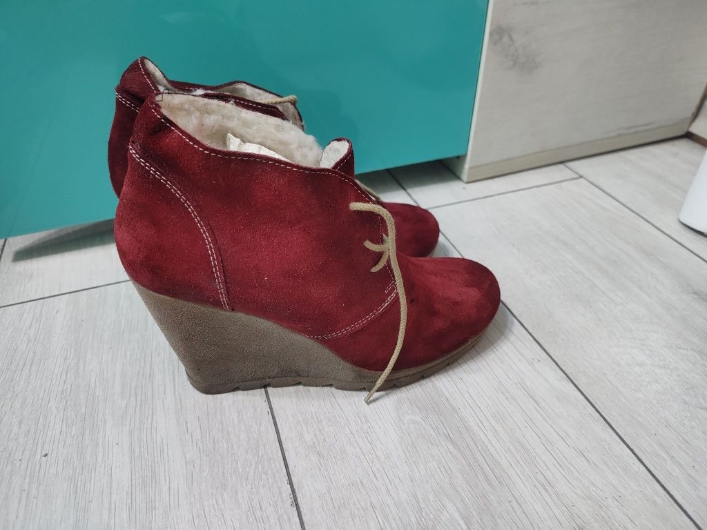 Ghete botine îmblanite cu platforma NOI marimea 39