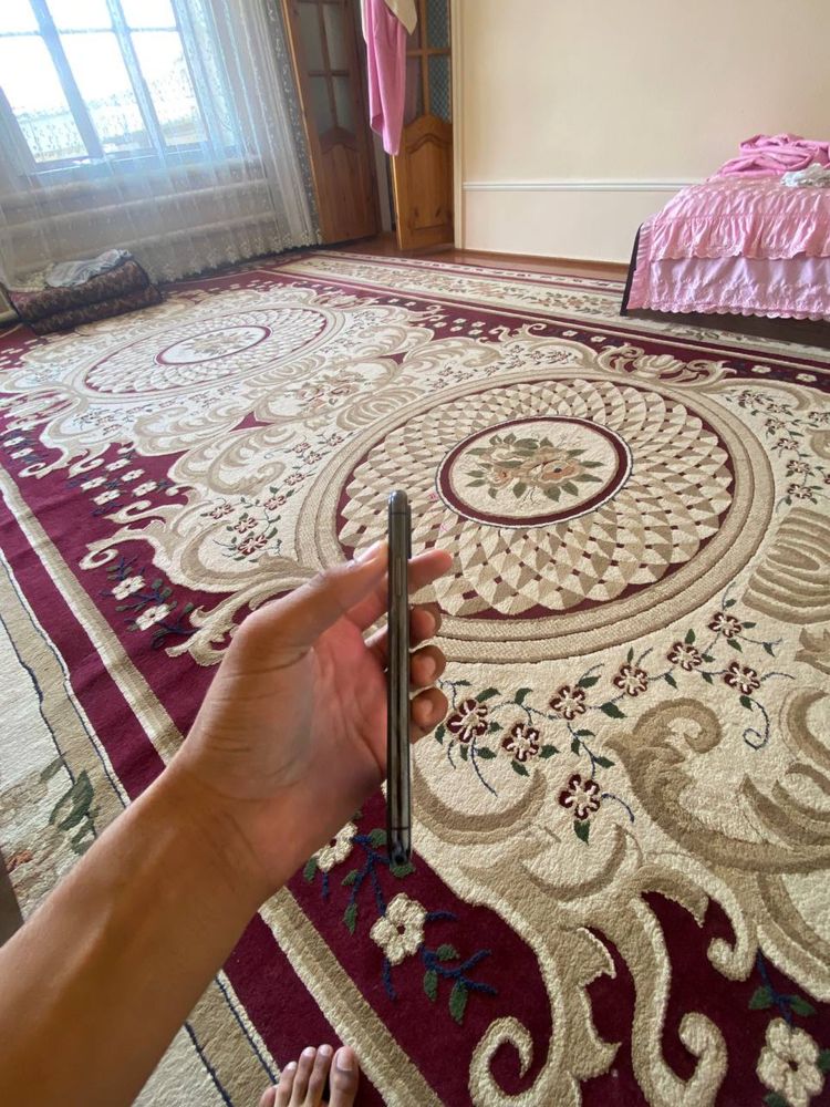 Iphone xs sotiladi