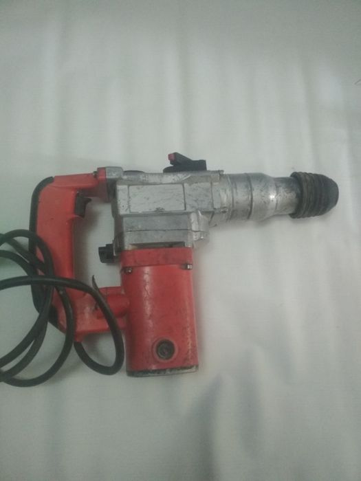 Перфоратор хамер