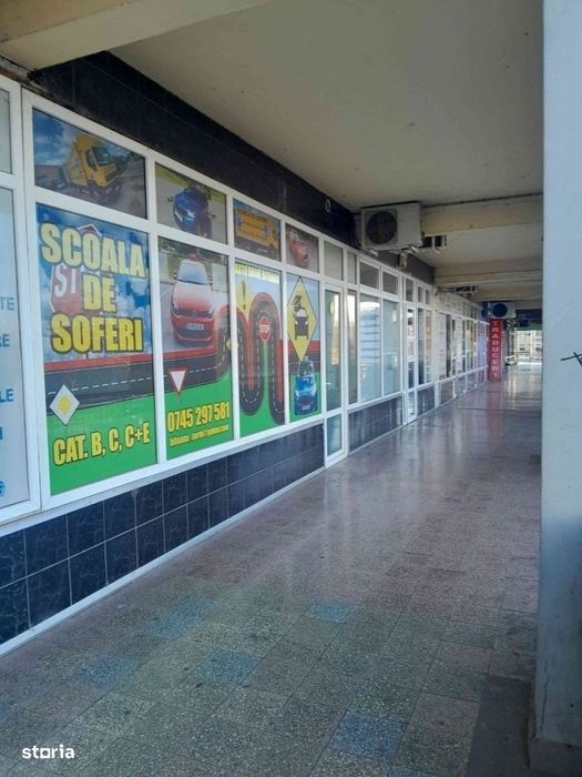 Vand/inchirieiz spatii comerciale si birouri zona centrala (PELICAN)