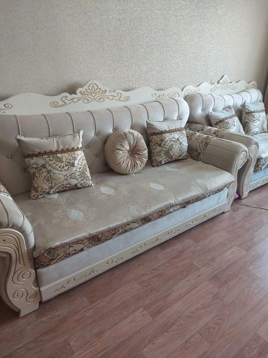 Диван для гостиной