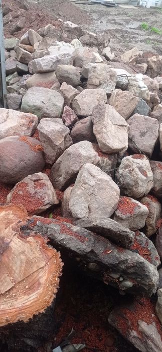 Речни големи камъни