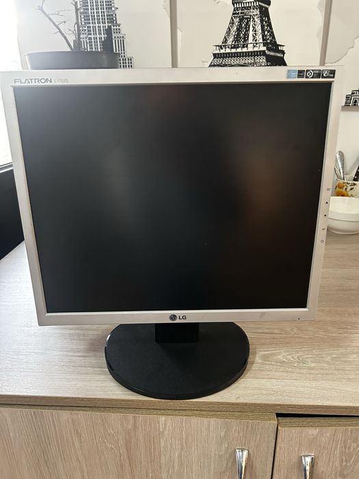 Монитор для персонального компьютеоа