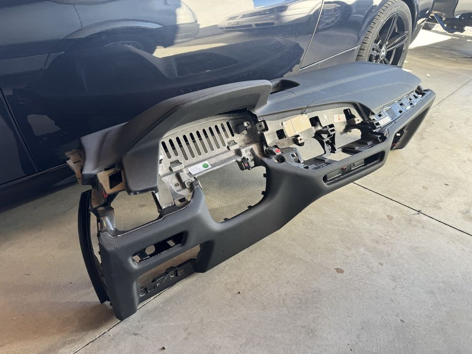 Арматурно табло БМВ G06