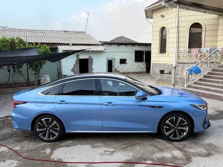 Автомобиль Аризо 8